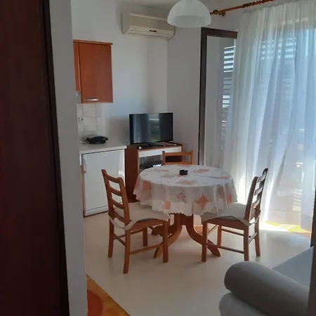 And Kate Apartment *