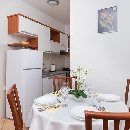 Apartment And Kate Tisno