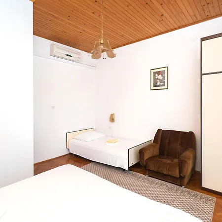 And Kate Apartment Tisno