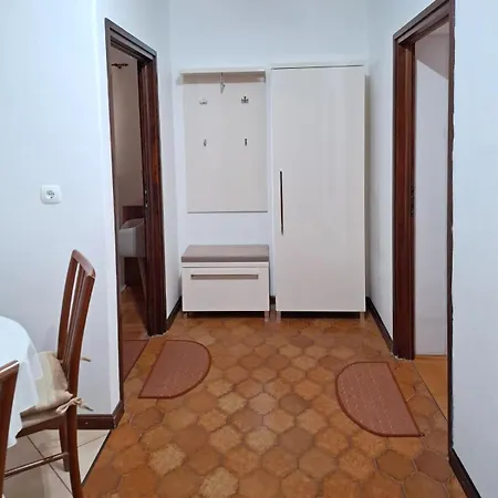 And Kate Apartment