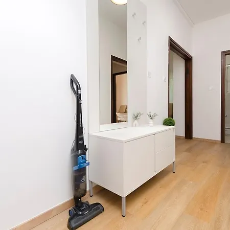 And Kate Apartment Tisno
