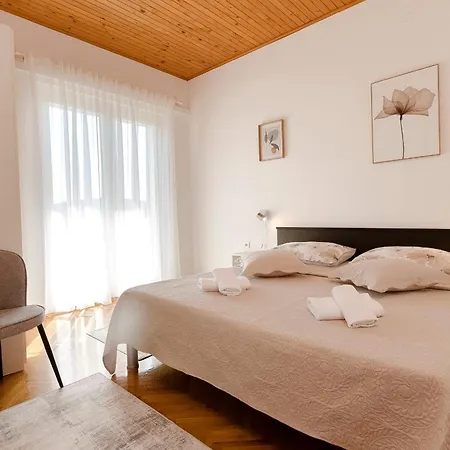 Apartment And Kate Tisno