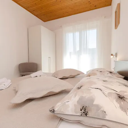 Apartment And Kate Tisno